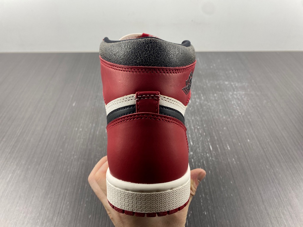 AIR JORDAN 1
